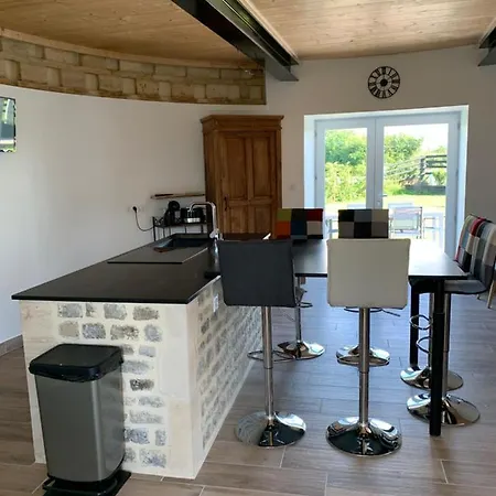 Gite Manulau 乡村民宿 *